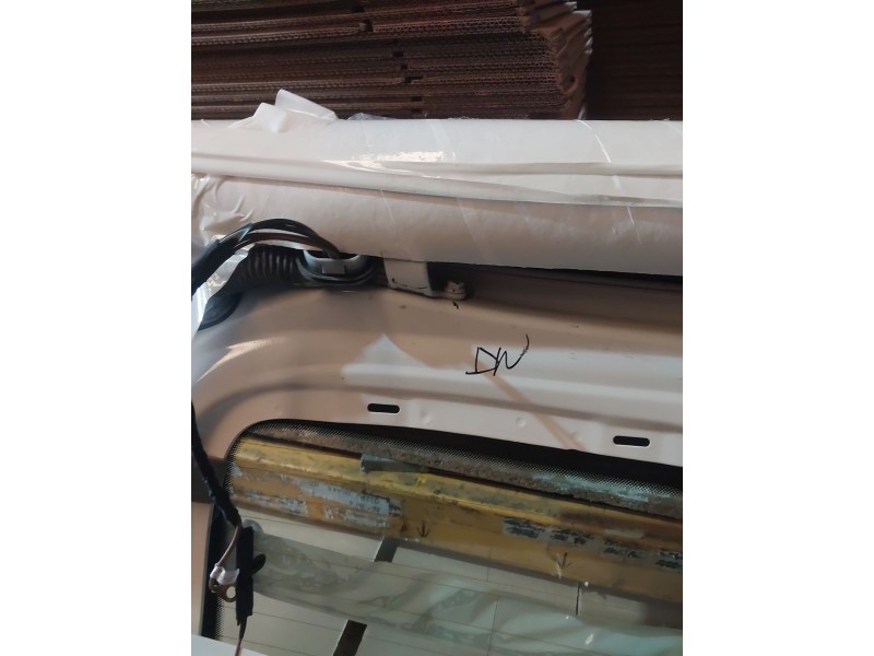 Recambio de porton trasero para skoda superb iii (3v3) 2.0 tdi referencia OEM IAM 3V5827023D  