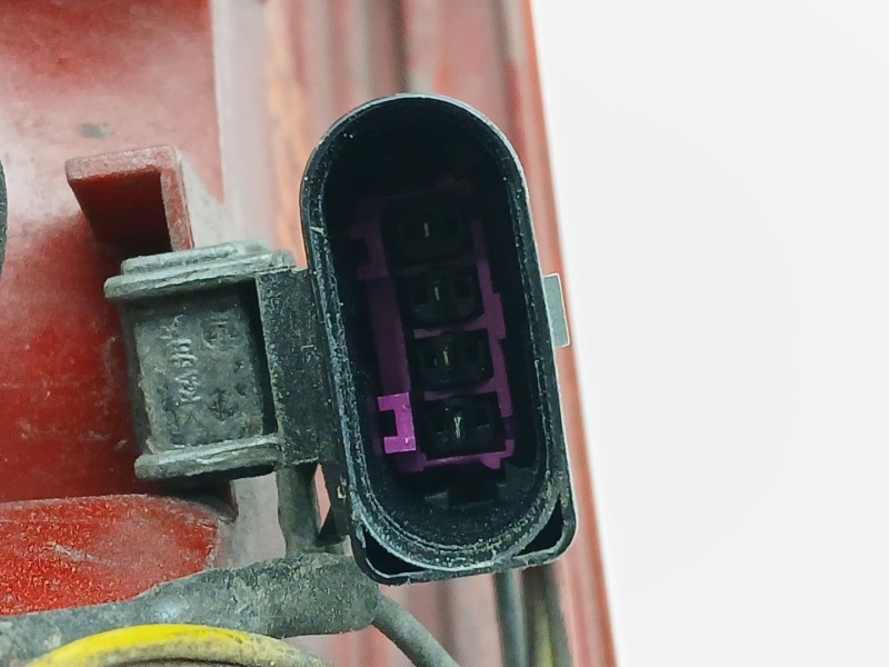 Recambio de piloto trasero derecho para audi a5 (8t3) 3.0 tdi quattro referencia OEM IAM 8T0945096  