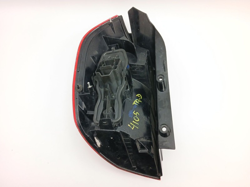 Recambio de piloto trasero derecho para renault scénic ii (jm0/1_) 1.5 dci (jm1e, jm16) referencia OEM IAM 8200493375  