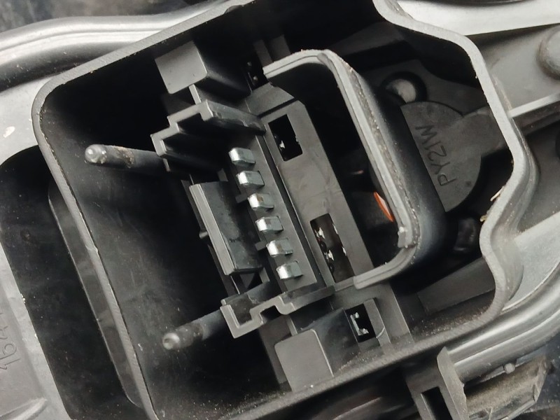 Recambio de piloto trasero derecho para renault scénic ii (jm0/1_) 1.5 dci (jm1e, jm16) referencia OEM IAM 8200493375  