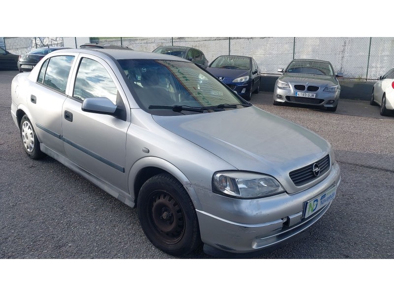 opel astra g sedán (t98) del año 1999