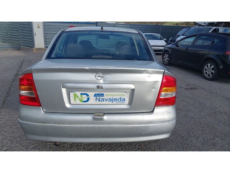 opel astra g sedán (t98) del año 1999