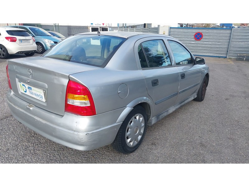 opel astra g sedán (t98) del año 1999
