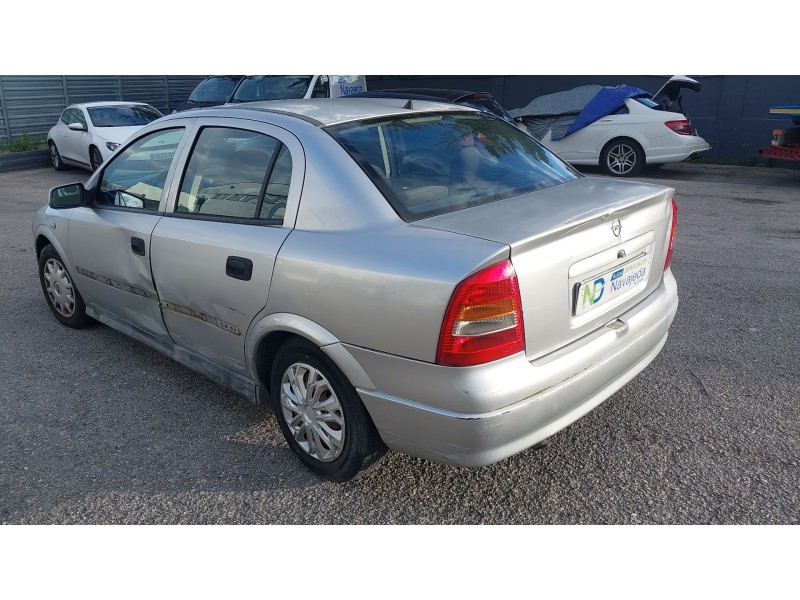 opel astra g sedán (t98) del año 1999