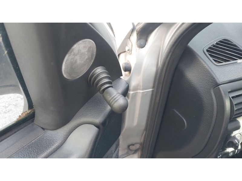 opel astra g sedán (t98) del año 1999