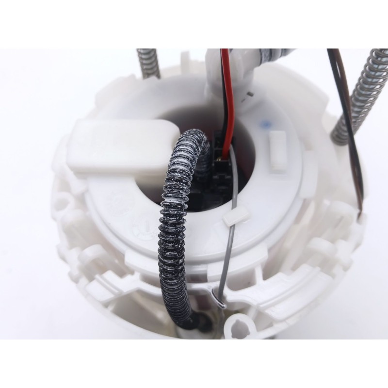 Recambio de bomba combustible para hyundai kona furgoneta/suv (os, ose, osi) 1.6 gdi hybrid referencia OEM IAM 31110DF100  