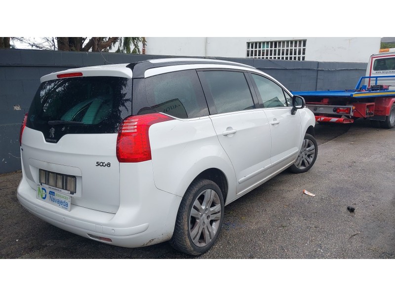 peugeot 5008 (0u_, 0e_) del año 2015