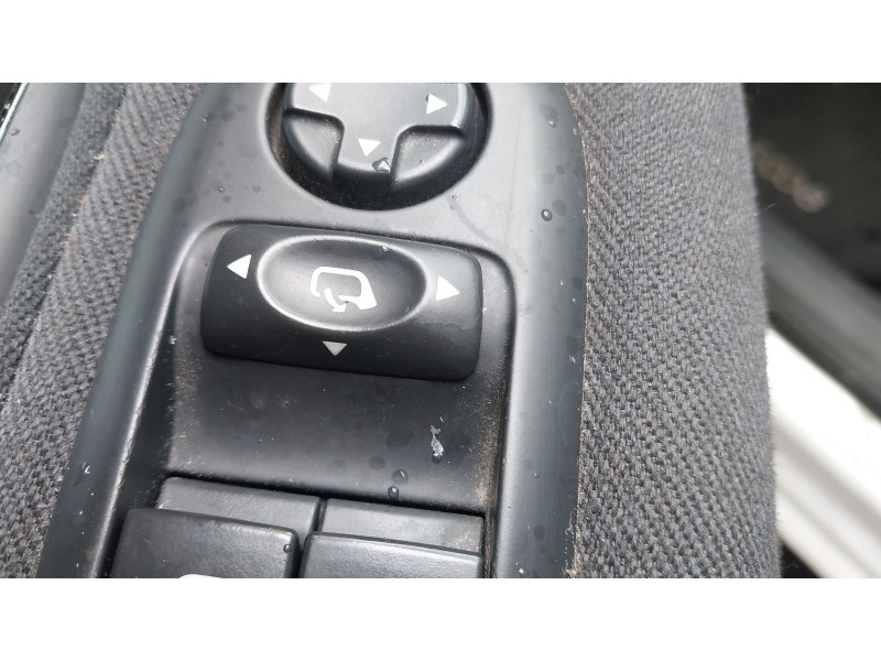 peugeot 5008 (0u_, 0e_) del año 2015