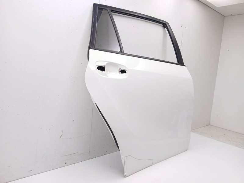 Recambio de puerta trasera derecha para toyota verso (_r2_) 1.6 (zgr20_) referencia OEM IAM 670030F050  