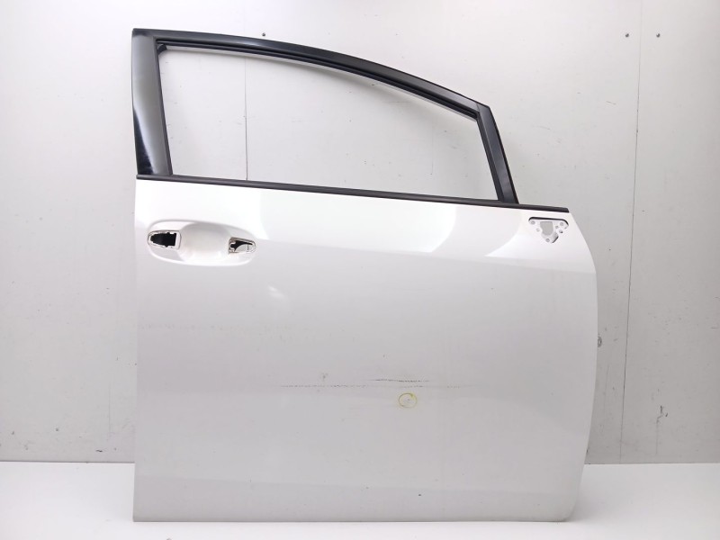 Recambio de puerta delantera derecha para toyota verso (_r2_) 1.6 (zgr20_) referencia OEM IAM 670010F020  