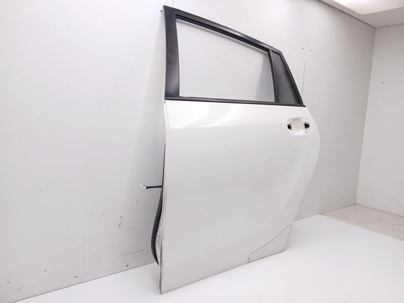 Recambio de puerta trasera izquierda para toyota verso (_r2_) 1.6 (zgr20_) referencia OEM IAM 670040F040  