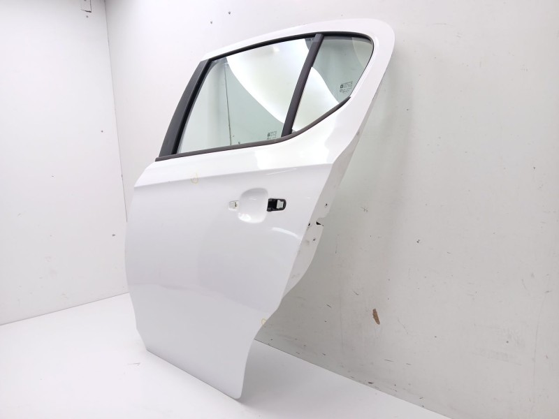 Recambio de puerta trasera izquierda para opel corsa e selective referencia OEM IAM 124488  