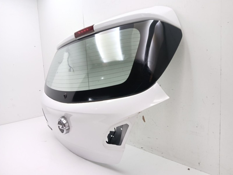 Recambio de porton trasero para opel corsa e selective referencia OEM IAM 126189  