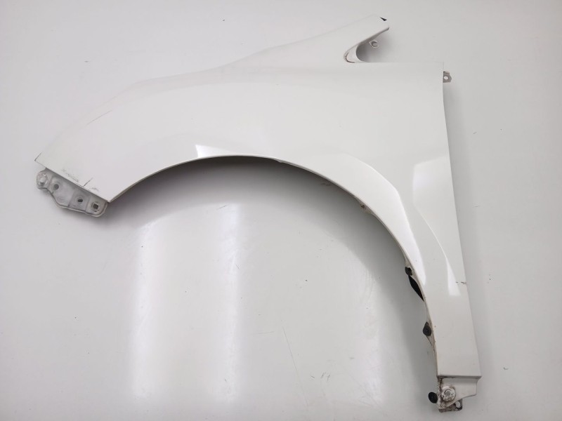 Recambio de aleta delantera izquierda para toyota verso (_r2_) 1.6 (zgr20_) referencia OEM IAM 538120F040  