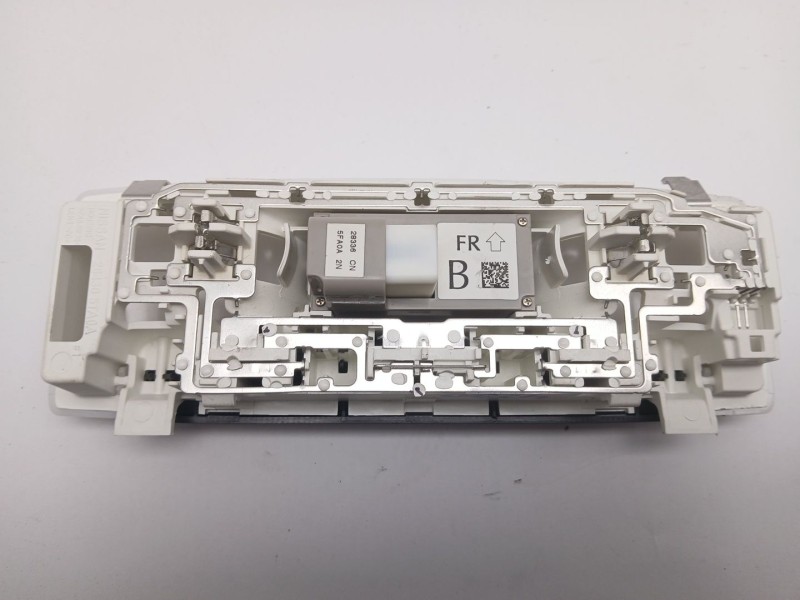 Recambio de luz interior para nissan micra v (k14) 1.0 referencia OEM IAM 264305TA0A  