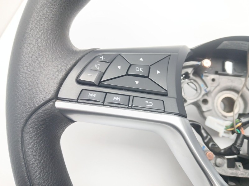 Recambio de volante para nissan micra v (k14) 1.0 referencia OEM IAM 484305FA0A  