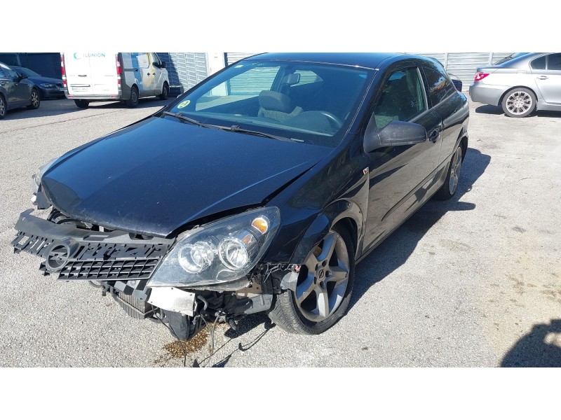 opel astra h gtc (a04) del año 2007