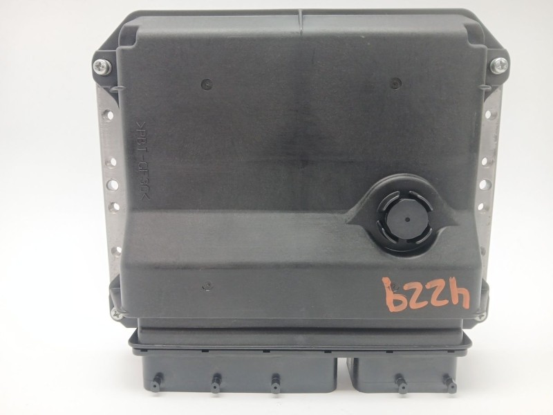 Recambio de centralita motor uce para toyota verso (_r2_) 1.6 (zgr20_) referencia OEM IAM 896610F360  