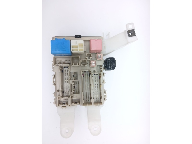 Recambio de caja reles / fusibles para toyota verso (_r2_) 1.6 (zgr20_) referencia OEM IAM 011713D04 350913D04 