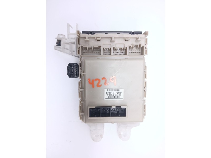 Recambio de caja reles / fusibles para toyota verso (_r2_) 1.6 (zgr20_) referencia OEM IAM 011713D04 350913D04 