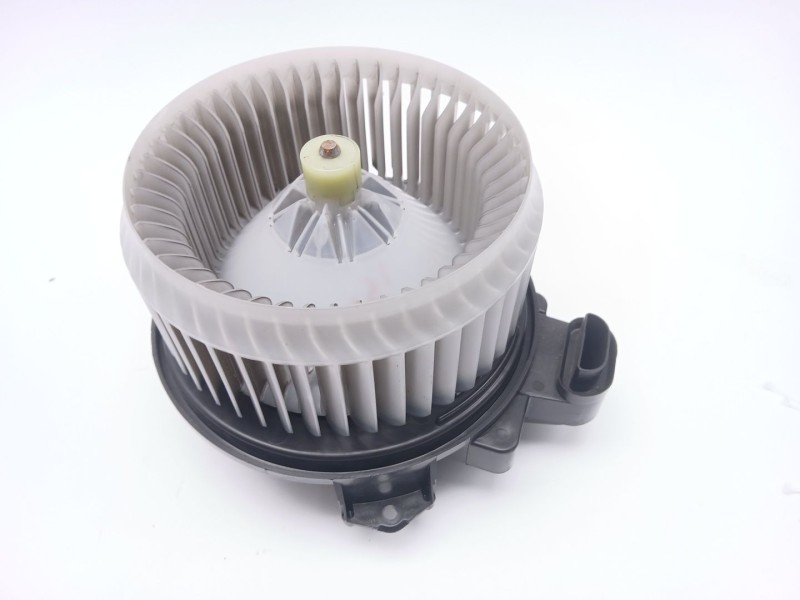 Recambio de motor calefaccion para toyota verso (_r2_) 1.6 (zgr20_) referencia OEM IAM AV2727008104  