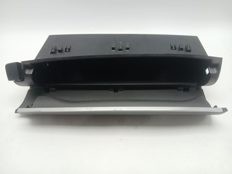 Recambio de guantera para toyota verso (_r2_) 1.6 (zgr20_) referencia OEM IAM 589650F010  