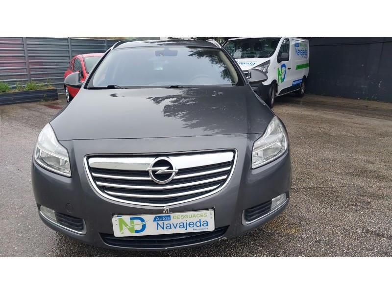 opel insignia a (g09) del año 2011