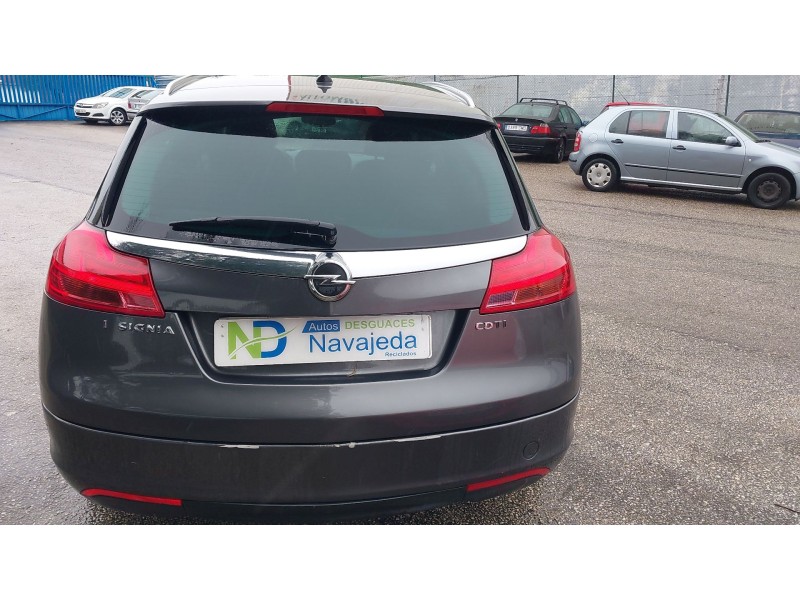 opel insignia a (g09) del año 2011