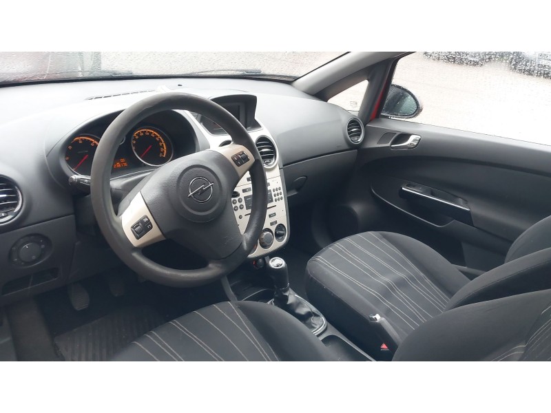 opel corsa d (s07) del año 2009