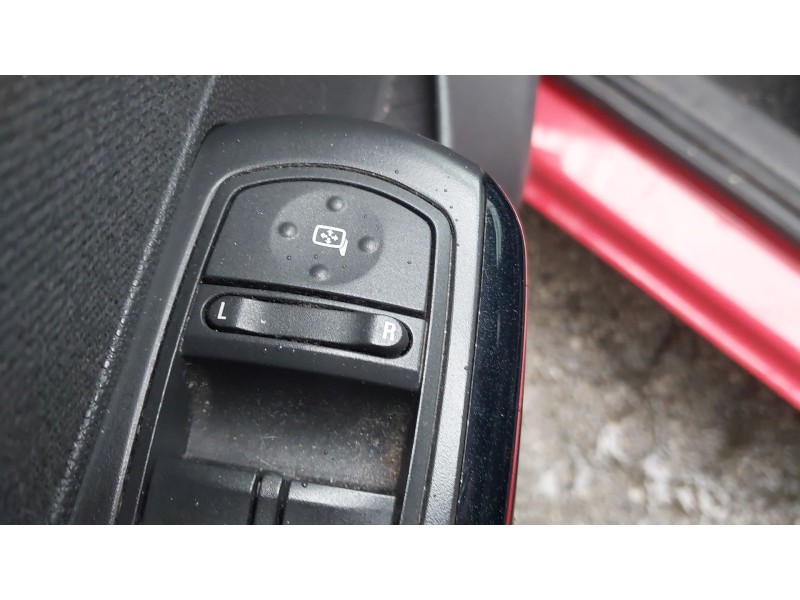 opel corsa d (s07) del año 2009