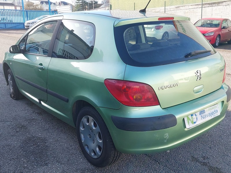 peugeot 307 (3a/c) del año 2000