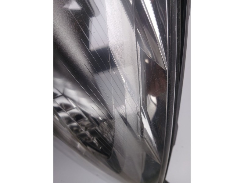 Recambio de faro izquierdo para opel insignia a (g09) 2.0 cdti (68) referencia OEM IAM 13226782  