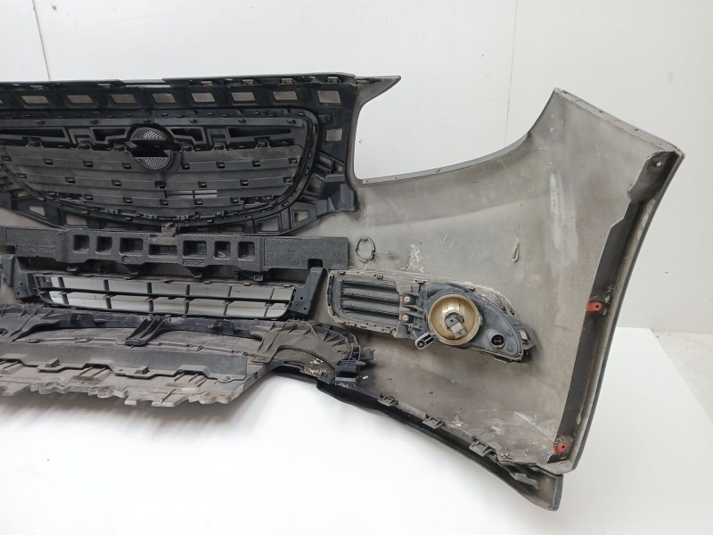 Recambio de paragolpes delantero para opel insignia a (g09) 2.0 cdti (68) referencia OEM IAM 13288286  