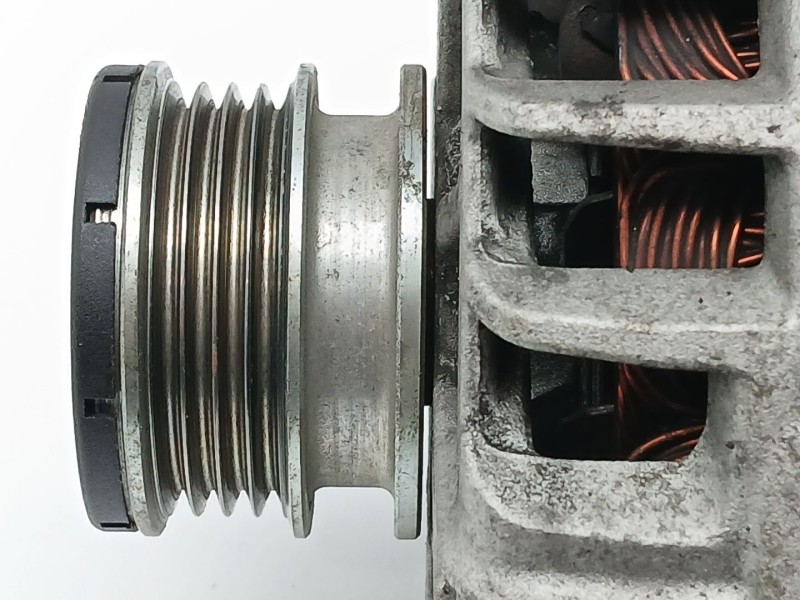 Recambio de alternador para nissan micra v (k14) 1.0 referencia OEM IAM 231005FF0A 2718653A 