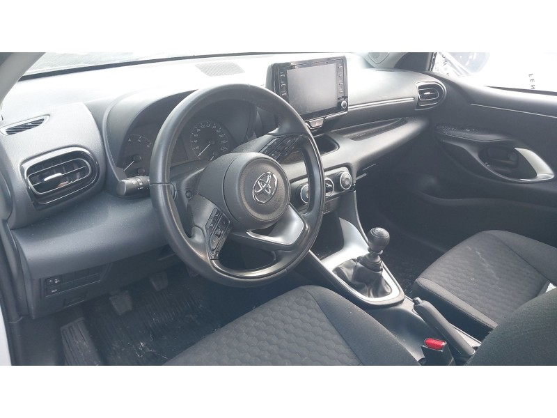 toyota yaris (_p21_, _pa1_, _ph1_) del año 2023