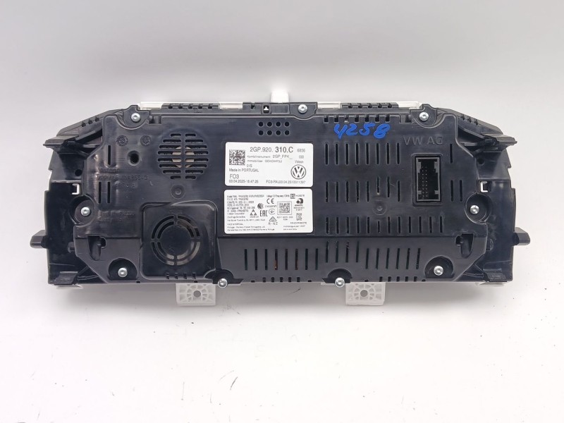 Recambio de cuadro instrumentos para volkswagen taigo (cs1) 1.0 tsi referencia OEM IAM 2GP920310C  