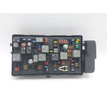 CAJA RELES / FUSIBLES 13255300 529050199 A9B