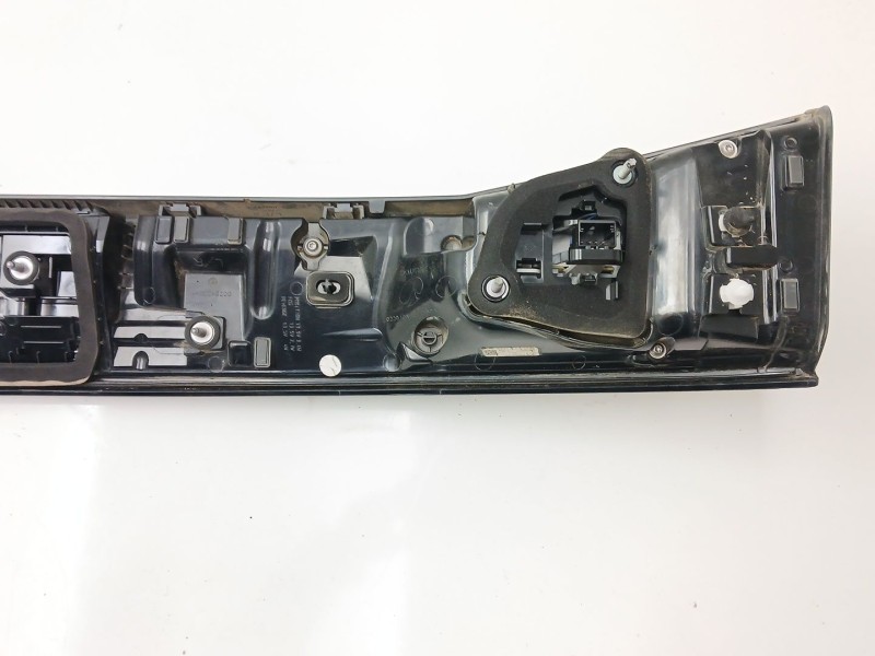 Recambio de piloto trasero central para volkswagen taigo (cs1) 1.0 tsi referencia OEM IAM 2G7945093  