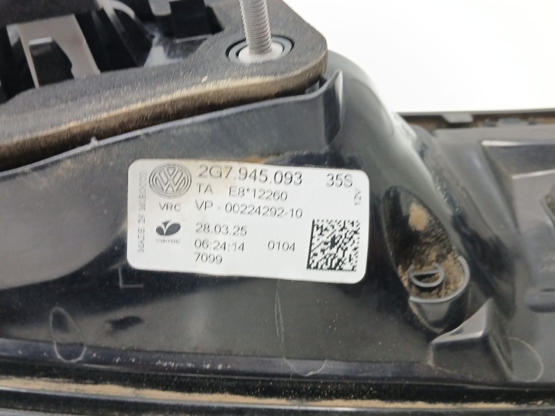 Recambio de piloto trasero central para volkswagen taigo (cs1) 1.0 tsi referencia OEM IAM 2G7945093  