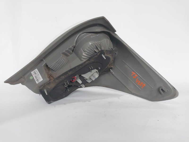 Recambio de piloto trasero izquierdo para toyota verso (_r2_) 1.6 (zgr20_) referencia OEM IAM 81560OF13000 131982040 