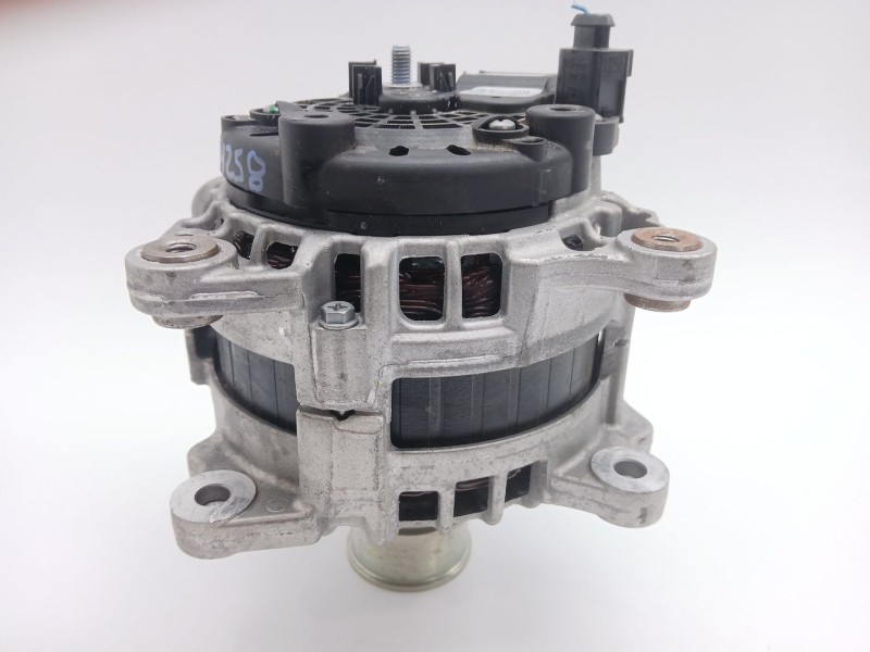 Recambio de alternador para volkswagen taigo (cs1) 1.0 tsi referencia OEM IAM 05E903027B  