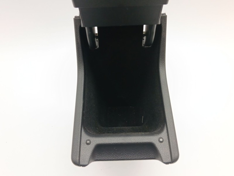 Recambio de apoyabrazos central para volkswagen taigo (cs1) 1.0 tsi referencia OEM IAM 6F0864207ADLI8 6F0864207AD 