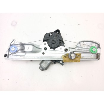 ELEVALUNAS TRASERO DERECHO 827204587R 430106F0