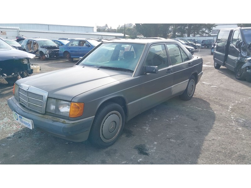 mercedes-benz 190 (w201) del año 1992