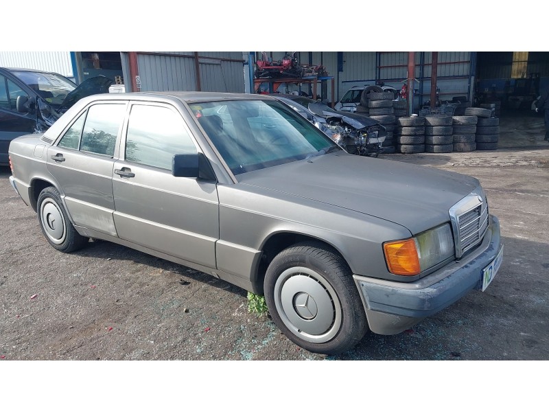 mercedes-benz 190 (w201) del año 1992