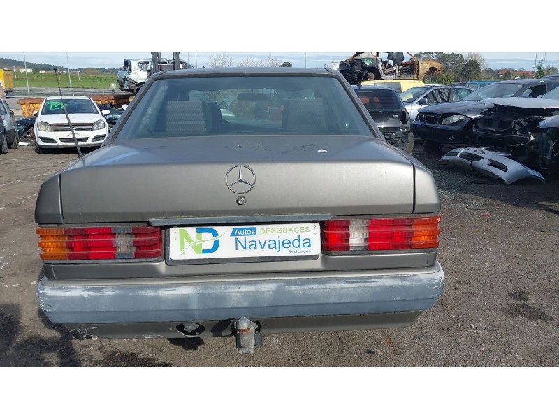 mercedes-benz 190 (w201) del año 1992