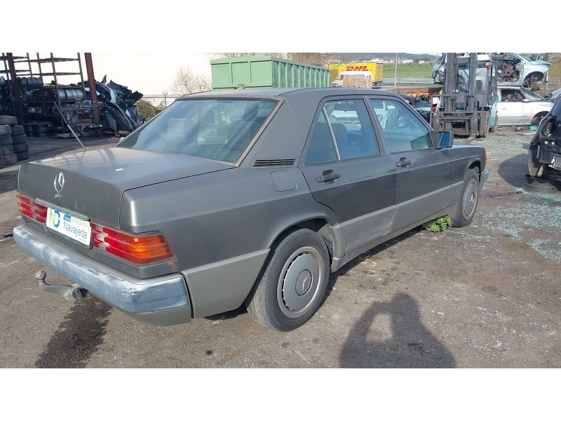 mercedes-benz 190 (w201) del año 1992
