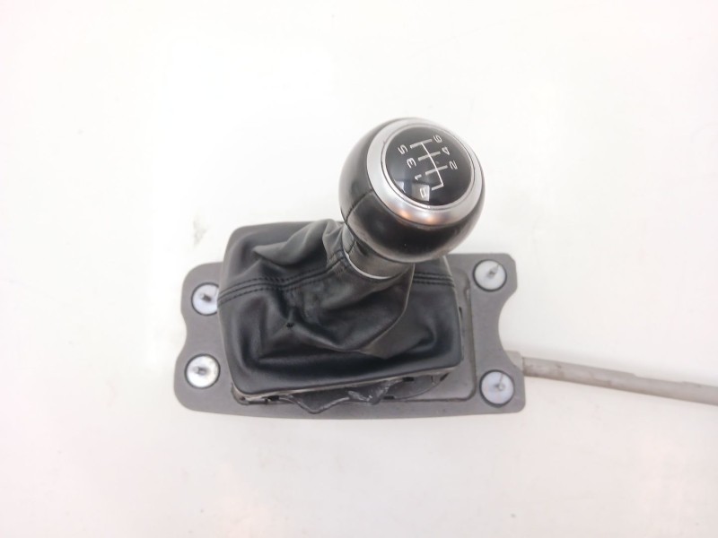 Recambio de palanca cambio para audi a4 b8 (8k2) 2.0 tdi referencia OEM IAM 8K0711025 8K0711025R 