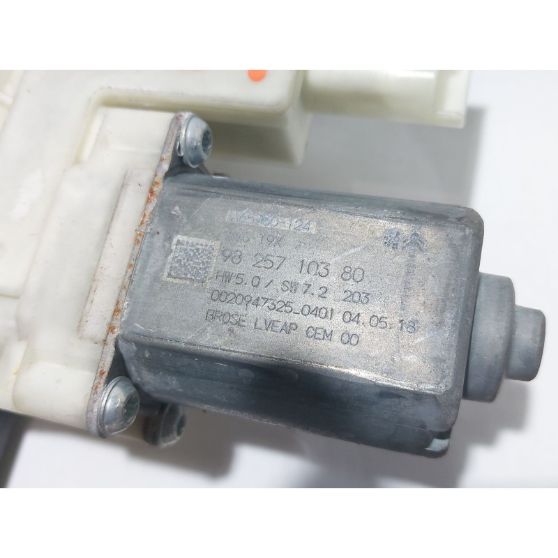 Recambio de elevalunas delantero izquierdo para peugeot 308 sw ii (lc_, lj_, lr_, lx_, l4_) 1.2 thp 110 referencia OEM IAM 98257