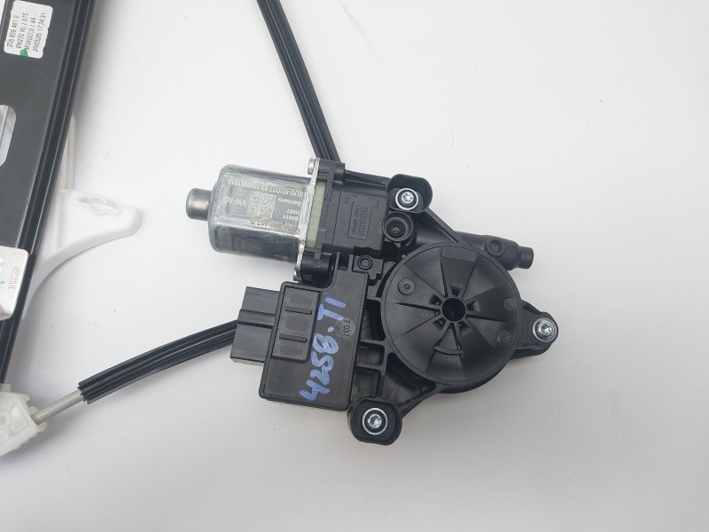 Recambio de elevalunas trasero izquierdo para volkswagen taigo (cs1) 1.0 tsi referencia OEM IAM 0130822695 2G6839461E 